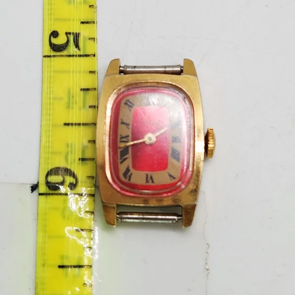 Vtg TimexLadies Manual Wind Up 60s Watch Working Gold Tone 